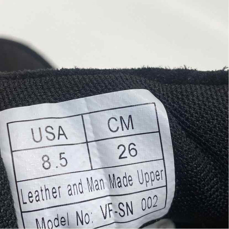 Very Fine Size 8.5 Black Sneakers Shoes