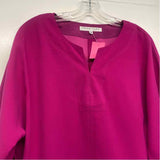 Trina Turk Size M Women's Fuchsia Solid V Neck Blouse