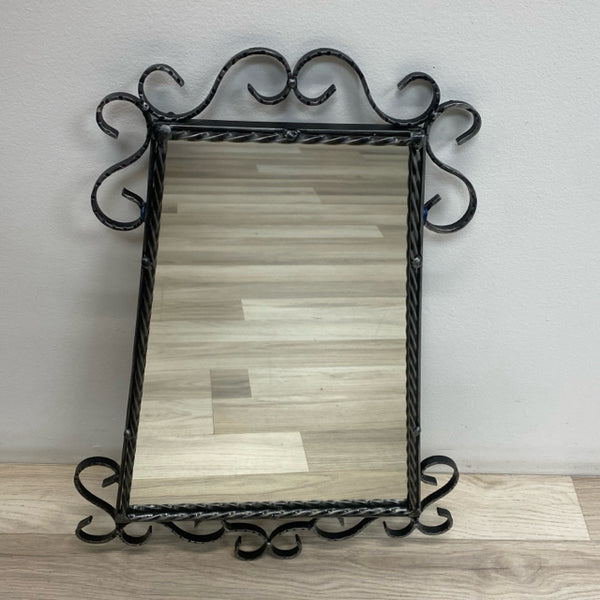 Black Metallic Wall Hanging Mirror