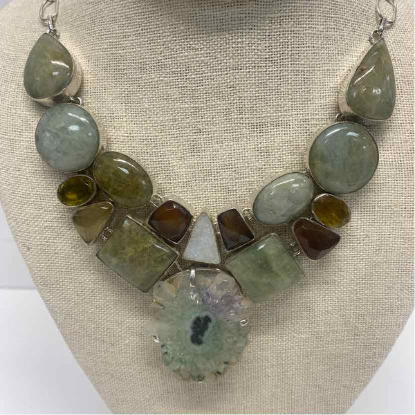 Multistone with center Amethyst Stalacite Flower slice pendant