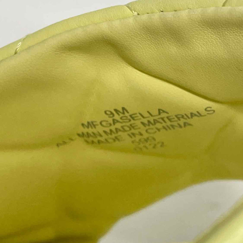 Marc Fisher Size 9 Women's Lime Studs Slip On Sandals