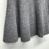 Neiman Marcus Size M Women's Gray Ribbed Sweater