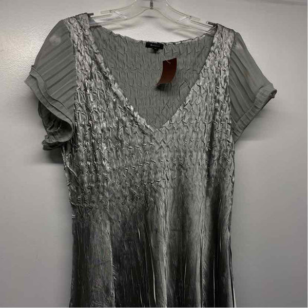 Komarov Size Xl Women's Silver Shimmer Shift Dress