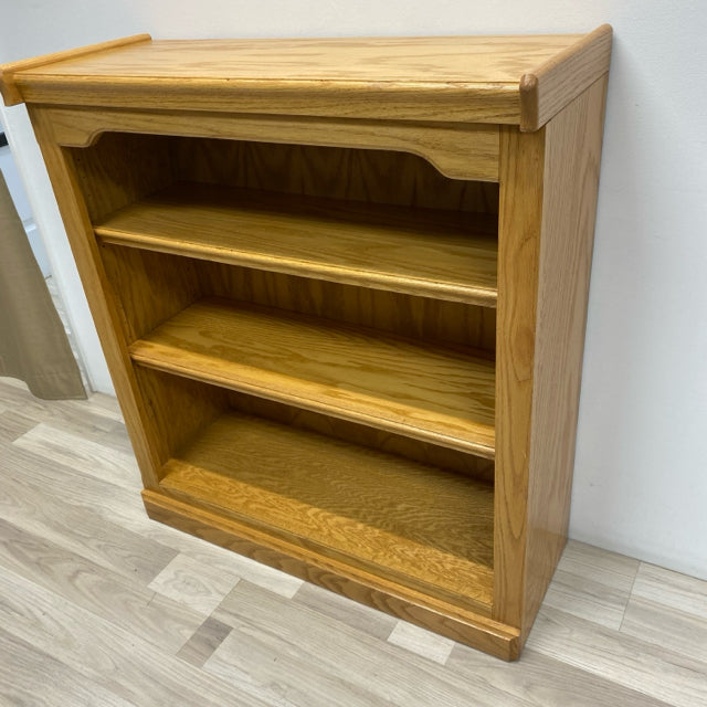 Tan Solid Oak Bookshelf with 2 Removable Shelves