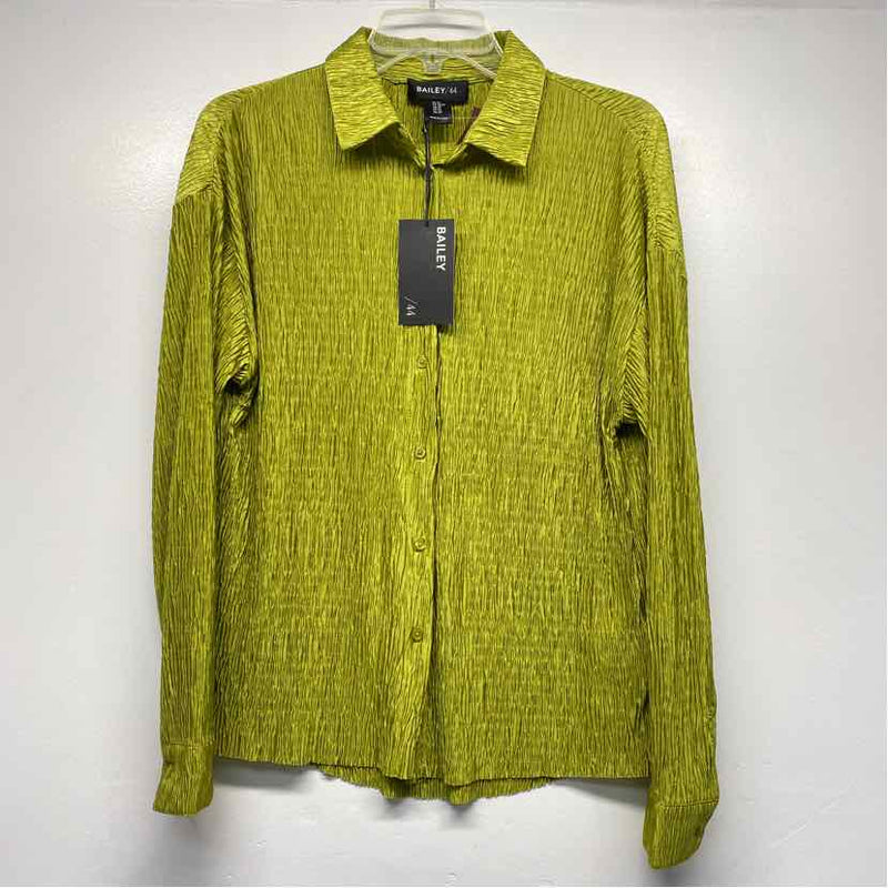 Bailey Size XS Women's Lime Solid Button Up Shirt