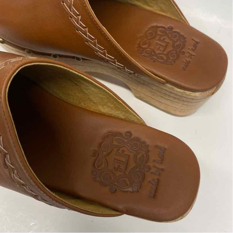 ELF Size 6.5 Women's Caramel Solid Clog Shoes