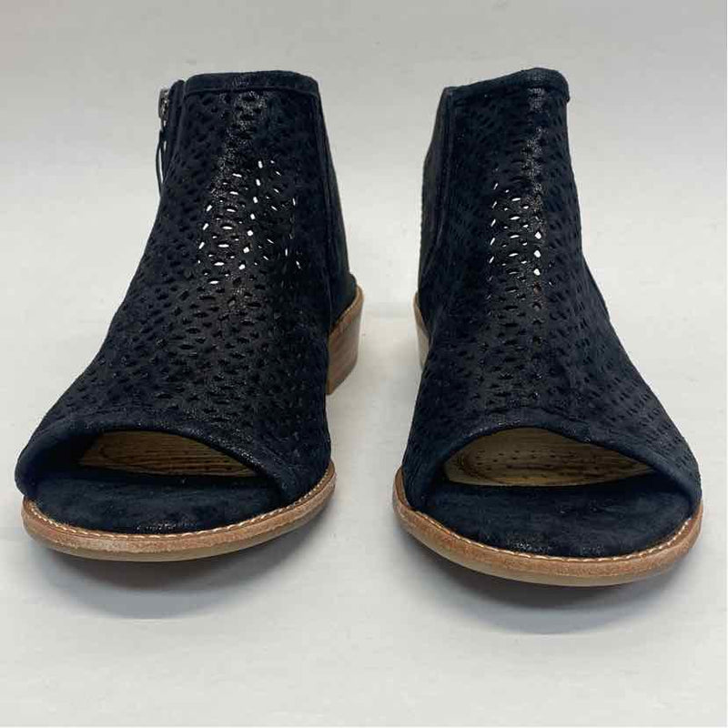 Sofft Size 8 Women's Black Cut Out Open Toe Booties