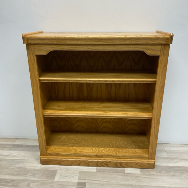 Tan Solid Oak Bookshelf with 2 Removable Shelves