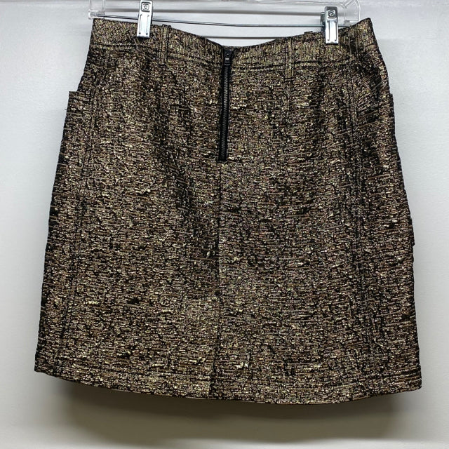 Eddie Bauer Size 4 Women's Gold Textured Short Skirt