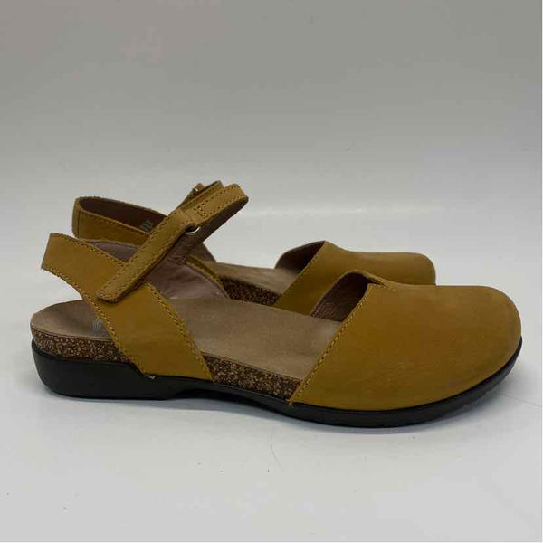 Dansko Size 37-6.5 Women's Mustard Solid Slingback Shoes