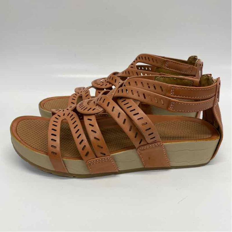 Baretraps Size 7.5 Women's Brown Cut Out Gladiator Sandals