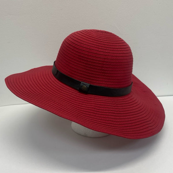 Wallaroo Solid Red Fabric Hat