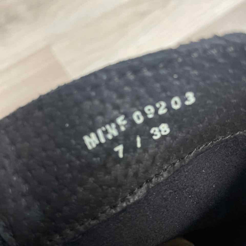 Born Size 7 Women's Black Distressed Tall Boots