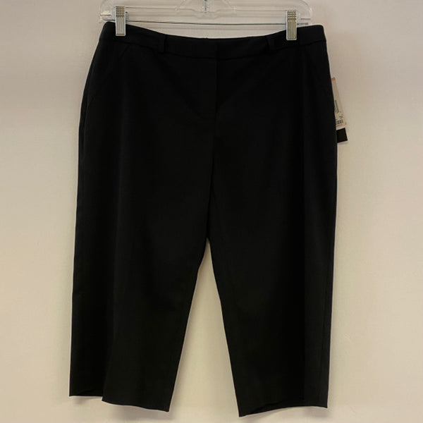 Nine West Size 4 Women's Black Solid Bermuda Shorts