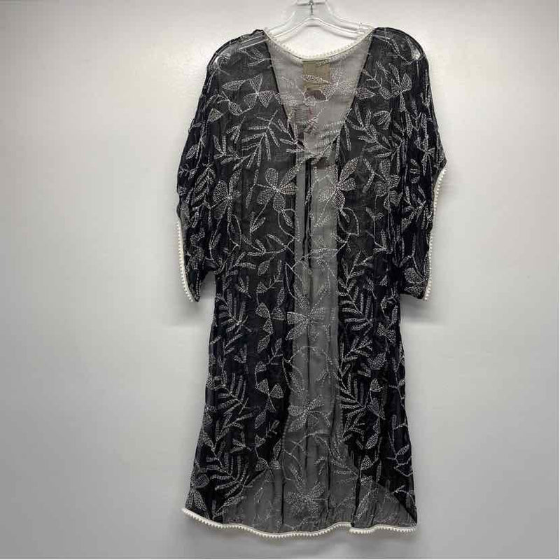 Poetic Threads Women's Size One fits most Black-White Embroidered Kimono Wrap