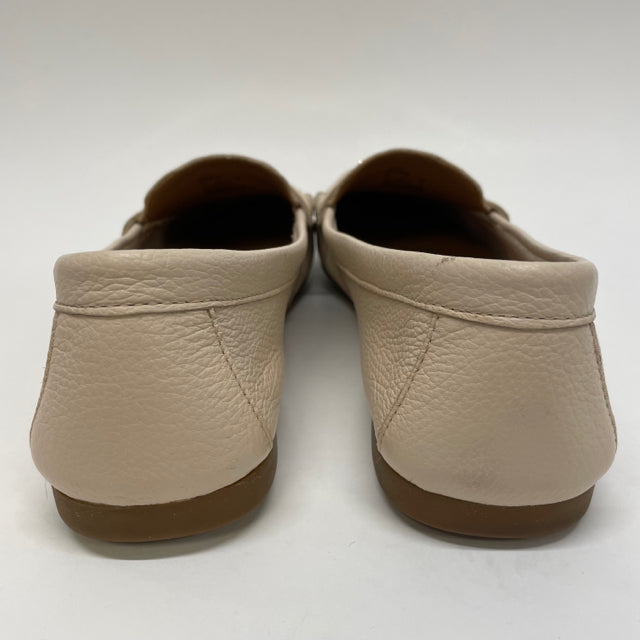 Coach Size 10 Women's Cream Pebbled Slip On Shoes