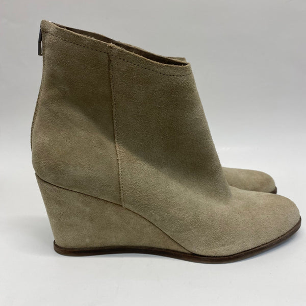 Dolce Vita Size 9.5 Women's Tan Solid Booties