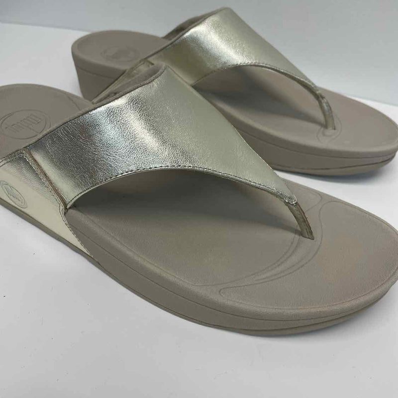 Fitflop Size 10 Women's Gold Shimmer Camel Toe Sandals