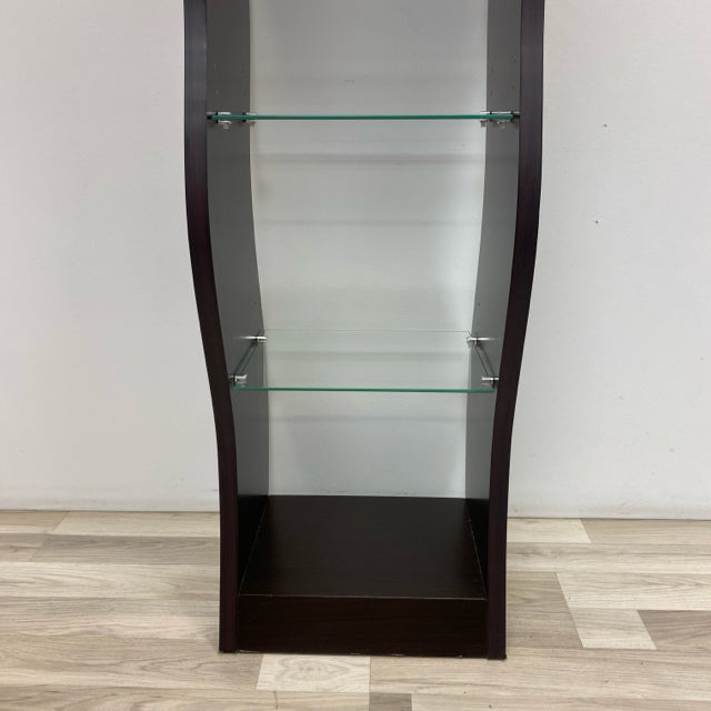 Lighted Curvy Shelf