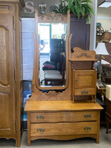 Brown Solid Wood Dressers/Chest
