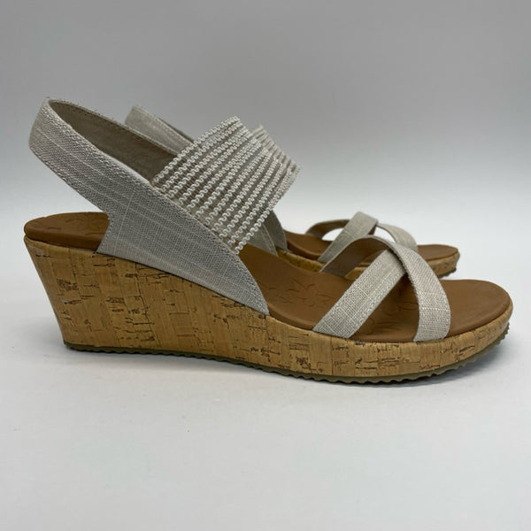 Skechers Size 10 Women's Beige Patchwork Strappy Sandals