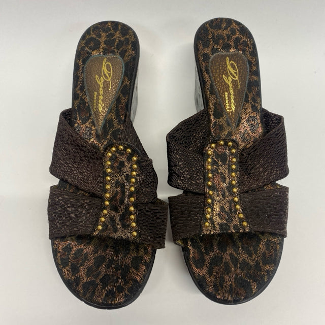 Degario Size 39-8 Women's Brown Animal Print Wedge Sandals