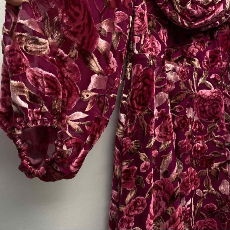 Showpo Size S-4 Women's Fuschia Floral Long Sleeve Dress