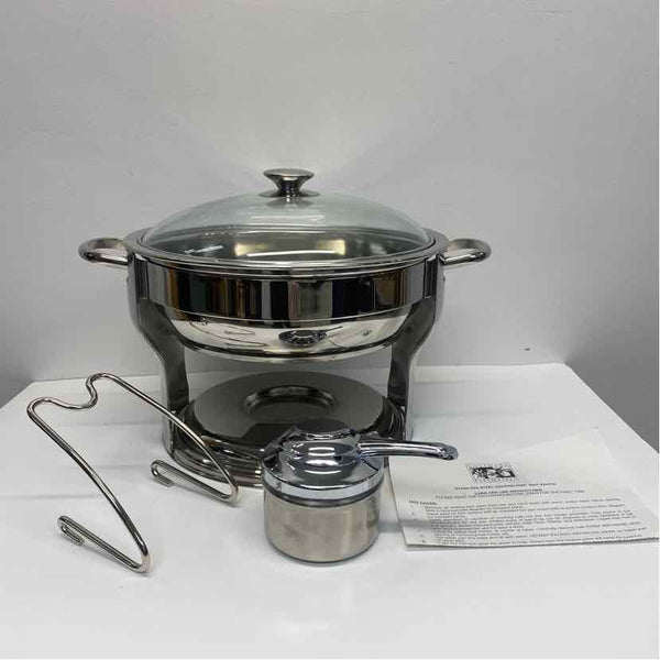 Culinary Essentials Silver Stainless Steel Chafing Dish