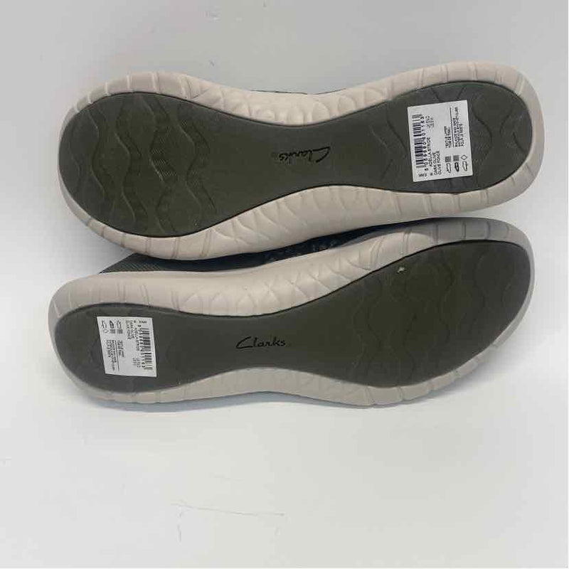 Clarks Size 8 Women's Olive Patchwork Slip On Shoes