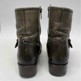 Frye Size 7 Women's Taupe Distressed Ankle Boots