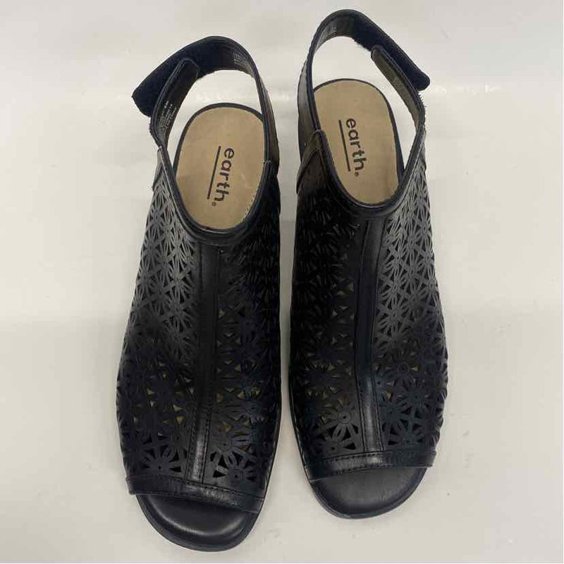 Earth Size 8 Women's Black Cut Out Sandals Sandals