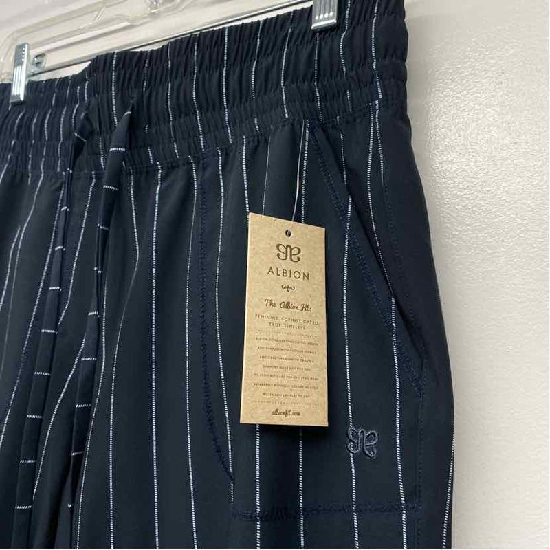 Albion Size M- (6-8) Women's Navy-White Pinstripe Jogger Pants