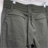Title Nine Size 8 Women's Green Solid Hiking Pants