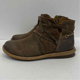 Born Size 8.5 Women's Brown Distressed Ankle Boots