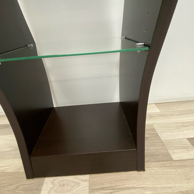 Lighted Curvy Shelf