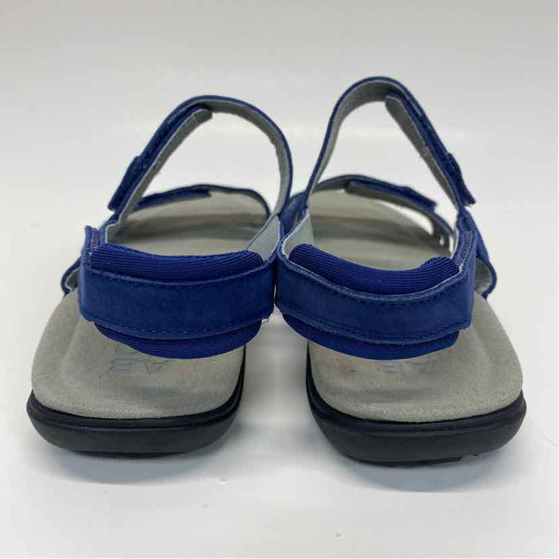Abeo Size 7.5 Women's Blue-White Pattern Strappy Sandals