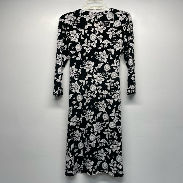 White House Black Market Size S Women's Black-White Pattern Dress