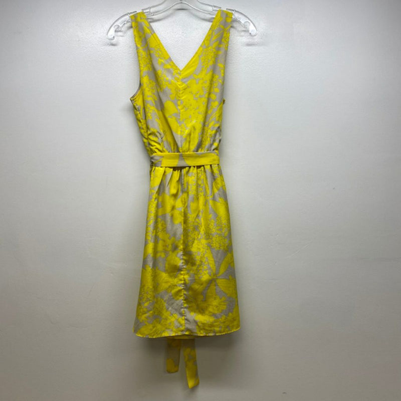 Express Size M Women's Gray-Yellow Pattern Sleeveless Dress