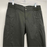 Title Nine Size 8 Women's Green Solid Hiking Pants