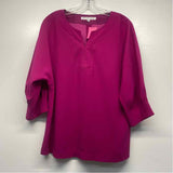 Trina Turk Size M Women's Fuchsia Solid V Neck Blouse