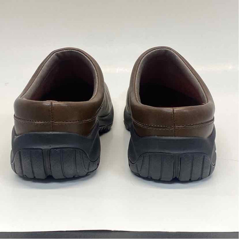 Merrell Size 8 Women's Brown Solid Slip On Clogs