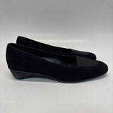 Salvatore Ferragamo Size 7 Women's Black Solid Slip On Shoes