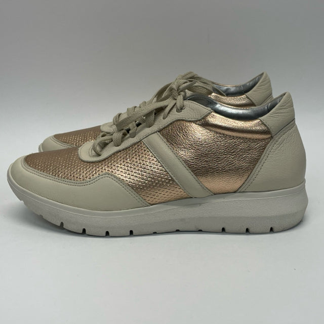 Marc Joseph New York Size 8 Women's Gold-Tan Color Block Sneakers Shoes