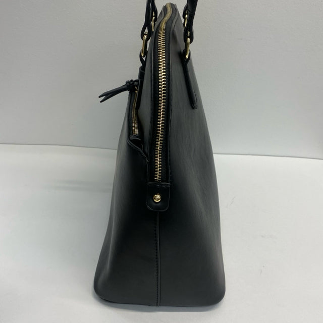 Adrienne Vittadini Black Solid Shoulder Handbag