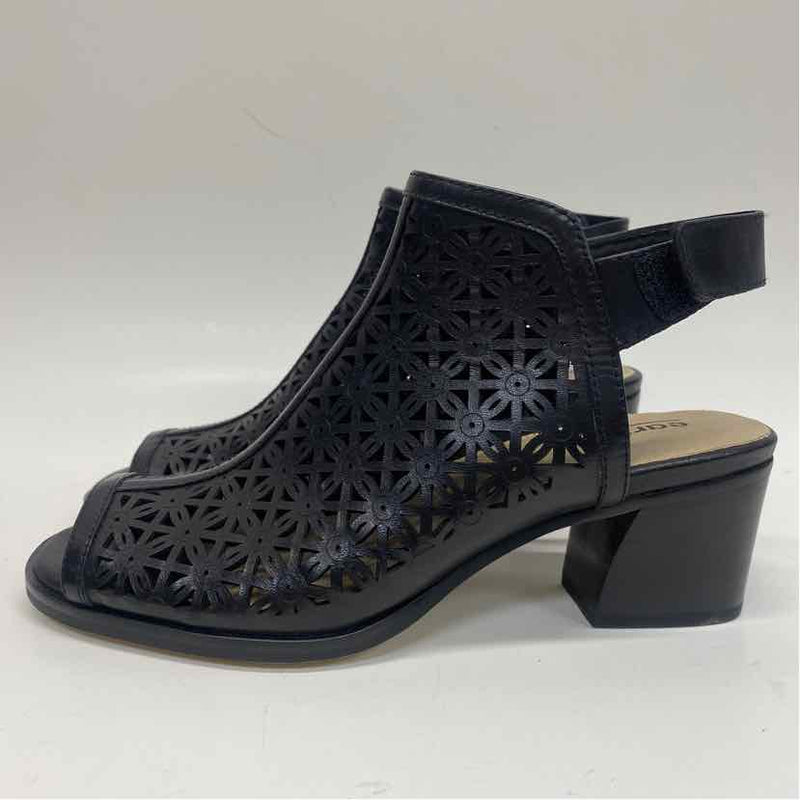 Earth Size 8 Women's Black Cut Out Sandals Sandals