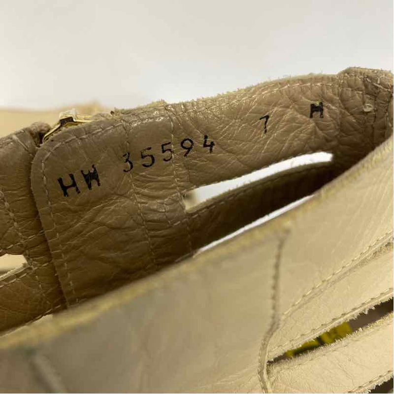 Stuart Weitzman Size 7 Women's Tan Solid High Heel Shoes