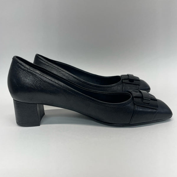 Tahari Size 7 Women's Black Solid Heel Shoes