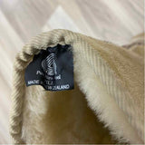 Ugg Size 8 Women's Tan Solid Shearling Boots