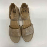 Sofft Size 10 Women's Gold Shimmer Wedge Sandals