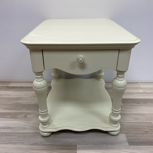 Riverside Furniture Offwhite Wood Nightstand